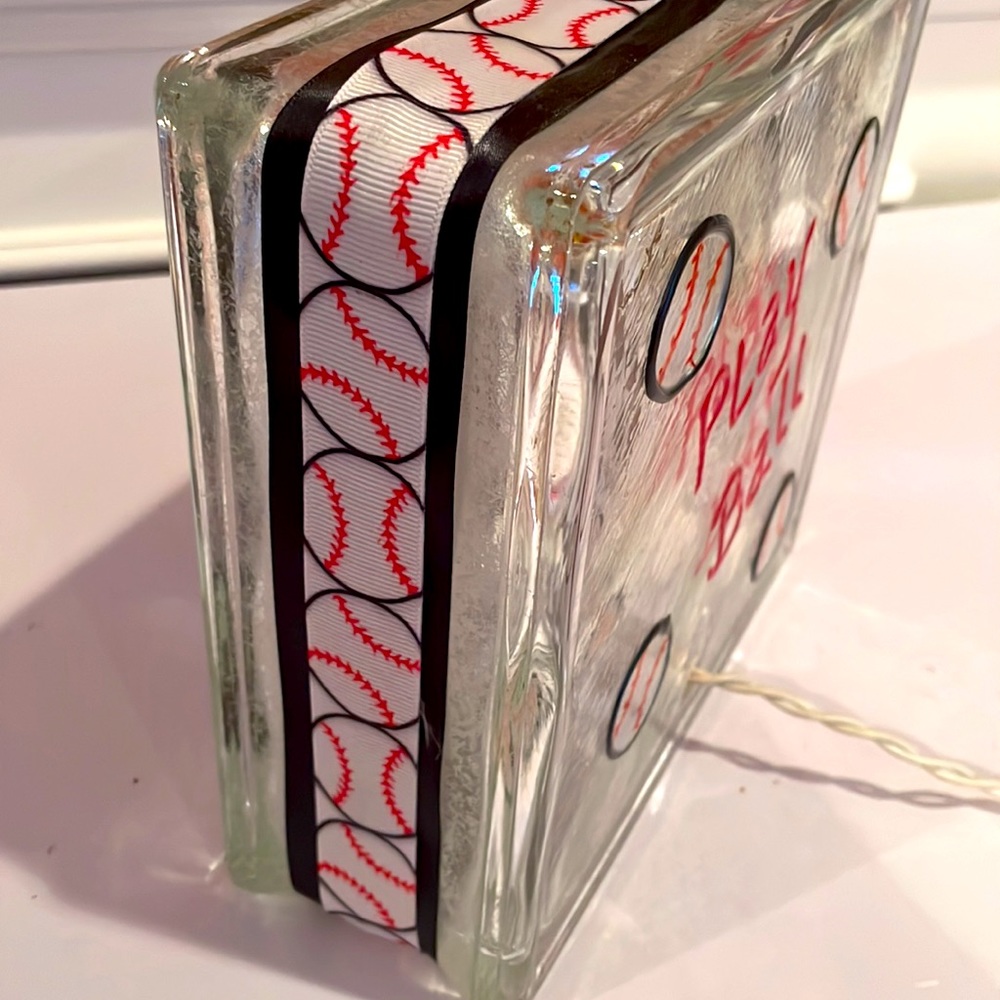 Baseball ⚾️ Glass Block Lighted Decor - Picture 2 of 9